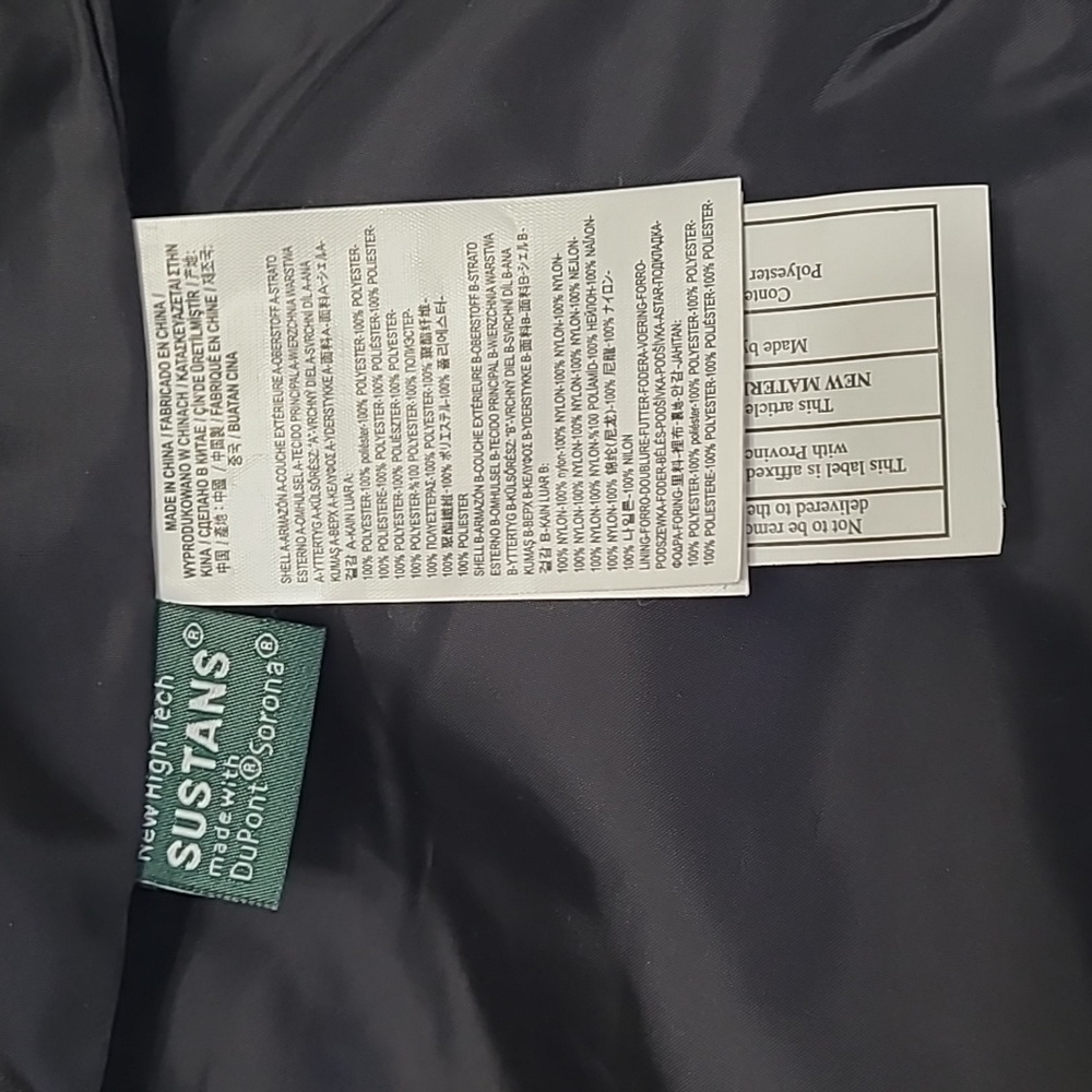 ๐๏ธ Vans 'Foundry' Metallic Puffer Jacket - Picture 5 of 8